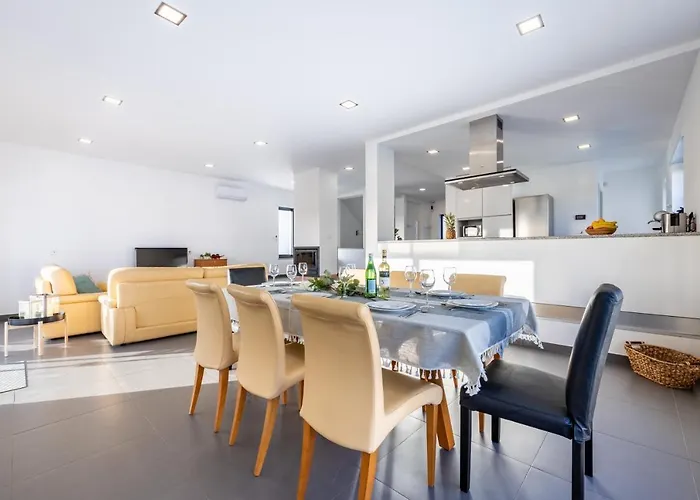 Cieluna Вілла Портіман